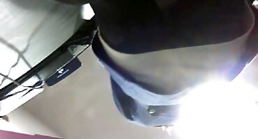 రాగి జుట్టు ఆమె డ్రాయరు చాలు మర్చిపోయాను మరియు ఆమె గాడిద రెండు కాక్స్ తెలుగు సెక్స్ ఫుల్ వీడియో ఉంది