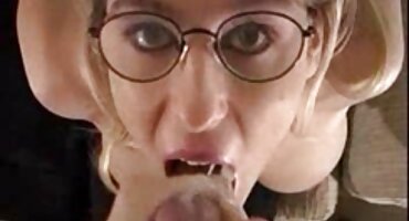 యువ పసికందు నగ్న తొలగించారు మరియు ఇచ్చిన సెక్స్ వీడియో తెలుగు కన్నడ ఆమె గాడిద వీధి