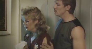 ఫ్లాట్ టిట్స్ తో పతిత అంగ జెంగ్-బెంగ్ ఇబ్బంది తెలుగు సెక్స్ వీడియో కాల్ పెట్టాడు