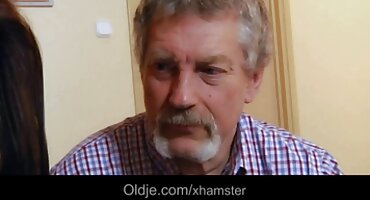 ఆమె పుస్సీ లో ఒక ఎరుపు దొంగ ఫకింగ్ అయితే స్టోర్ సెక్యూరిటీ గార్డ్ దాచిన సెక్స్ వీడియో కావాలి తెలుగు లో కెమెరాలు చిత్రీకరించారు