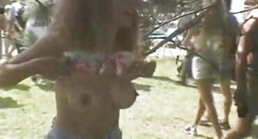 బస్ట్ తెలుగు ఆంటీ సెక్స్ వీడియో పసికందు పసికందు శృంగారమైన పురుషులు గుంపు నుండి ల్లడమ్ వచ్చింది