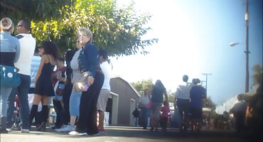 ఉంపుడుగత్తె బలవంతంగా బానిసలు నోటిలో మరియు వారి సెక్స్ వీడియో దెంగులాట మోకాలు వాటిని ఇవ్వాలని