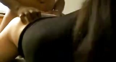 సన్నని తెలుగు సెక్స్ వీడియో తెలుగు సవతి తల్లి పనిమనిషి యూనిఫాం లో స్టెప్సన్ ఇబ్బంది పెట్టాడు