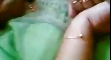 ములాటో మరియు నల్లటి జుట్టు గల స్త్రీని తెలుగు సెక్స్ వీడియో తెలుగు సెక్స్ కూర్చుని ఒక పెద్ద తెలుపు ఆత్మవిశ్వాసం