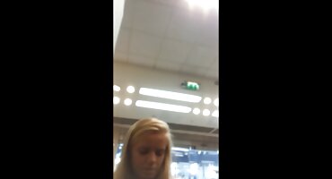 పూల్ క్లీనర్ ఒక పెద్ద ఆత్మవిశ్వాసం తో ఒక యువ మరియు ధనిక అమ్మాయి తెలుగు సెక్స్ వీడియో తెలుగు ఇబ్బంది పెట్టాడు