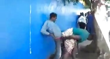 యువ సెక్స్ వీడియో కావాలి తెలుగు లో పని మనిషి ఇబ్బంది పెట్టాడు వివాహిత జంట లో ఆవిరి