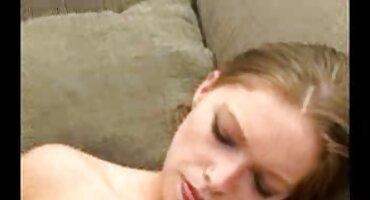 గాడిద వేశ్య నల్లజాతీయుల సమూహానికి సేవ చేసింది మరియు మాక్బుక్ కోసం డబ్బు తెలుగు న్యూ సెక్స్ వీడియో సంపాదించింది