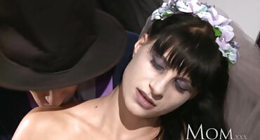 నలుపు దొంగ బలవంతంగా రాగి జుట్టు తెలుగులో సెక్స్ వీడియో నాకు గాడిద మరియు కుడుచు లోతైన