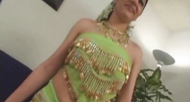 డార్క్-హుడ్ గై మన్మీట్ న నాటిన మరియు రుచికరమైన గాడిద తో యువ మహిళ ఇబ్బంది పెట్టాడు ఫుల్ తెలుగు సెక్స్ వీడియో