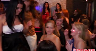 రాగి జుట్టు ఒక నల్ల మనిషి అని జాత్యాంతర సెక్స్ కోసం మరియు తన పెద్ద ఆత్మవిశ్వాసం తెలుగు సెక్స్ వీడియో తెలుగు సెక్స్ స్వారీ